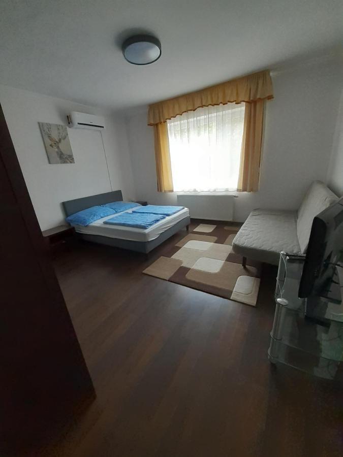 Polonia Apartman Διαμέρισμα Egerszalók Εξωτερικό φωτογραφία