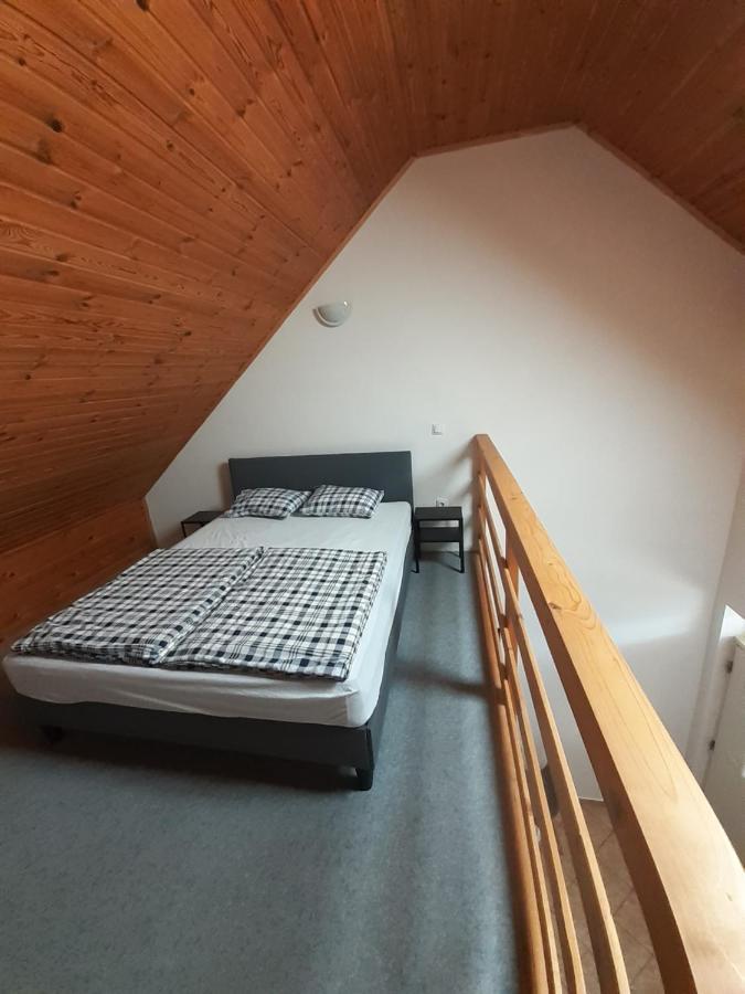 Polonia Apartman Διαμέρισμα Egerszalók Εξωτερικό φωτογραφία