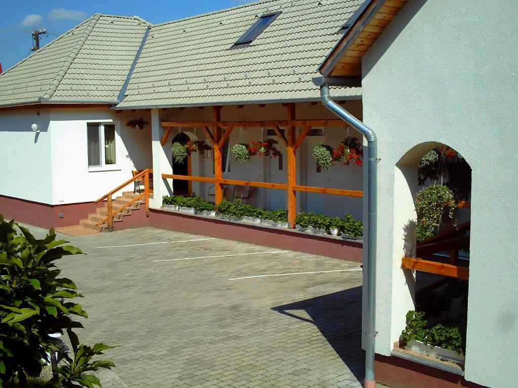 Polonia Apartman Διαμέρισμα Egerszalók Εξωτερικό φωτογραφία